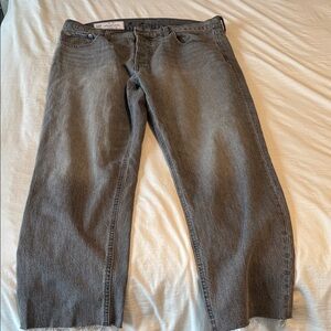 GAP Women’s Relaxed Jeans in Washed Gray